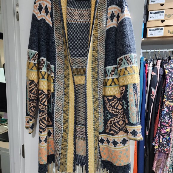 Geo Print Cardigan Sweater - Picture 2 of 4